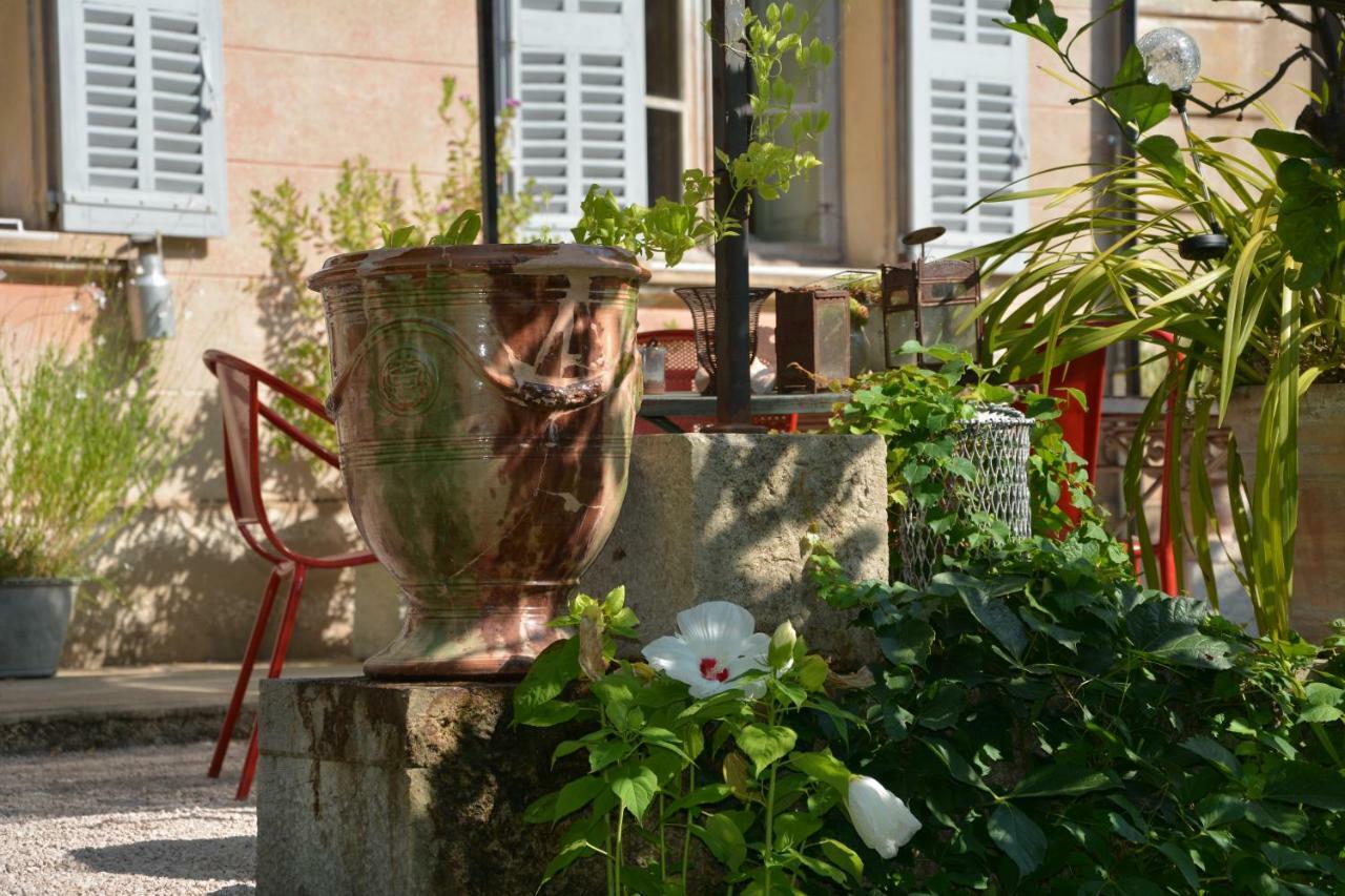 Les Passiflores Grasse Zewnętrze zdjęcie